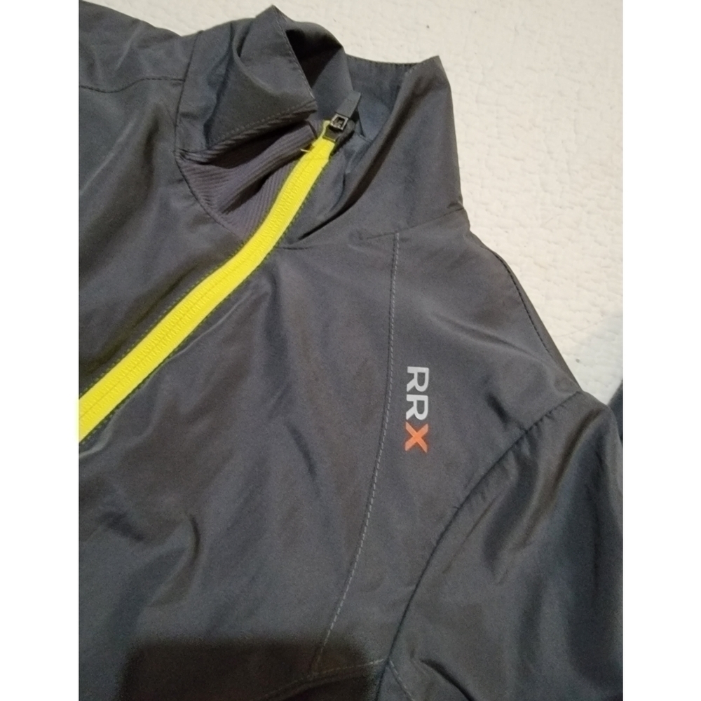 RUNNING Room Jacket - Picture 6 of 8